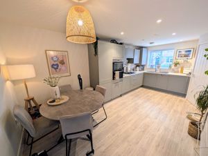 Photo 25- click for photo gallery